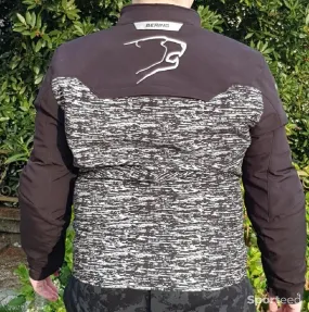 Blouson d'occasion Ajouté le : 10/09/2023