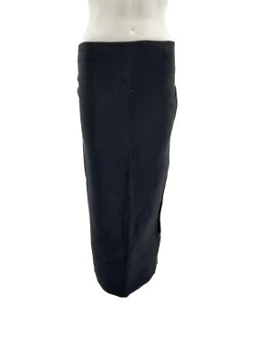 Jupe noire à découpes