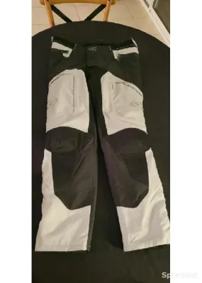 Pantalon moto d'occasion Ajouté le : 22/03/2022