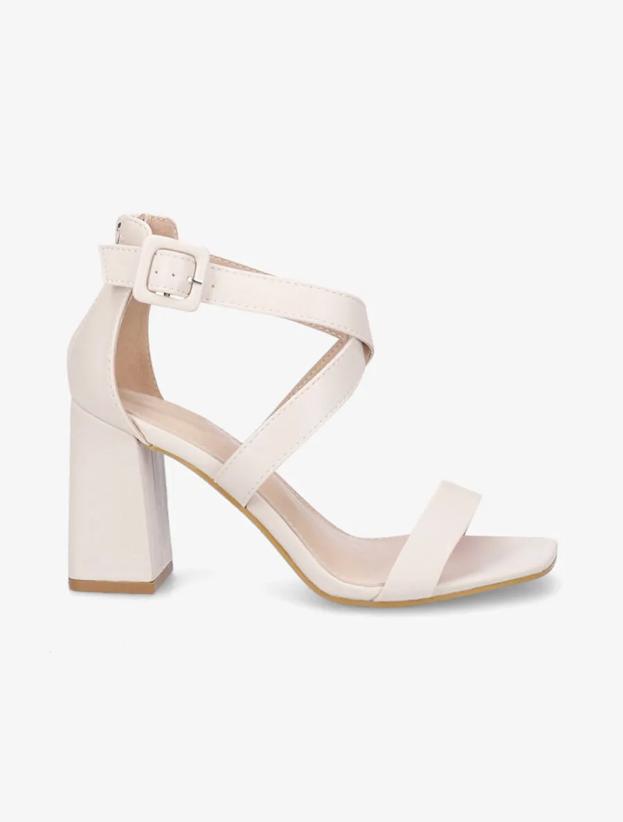 Sandales en simili à lanières croisées - Beige